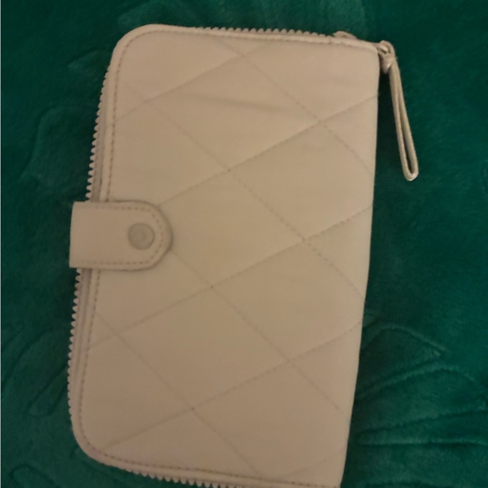 Vera Bradley large tab wallet - Picture 2 of 4